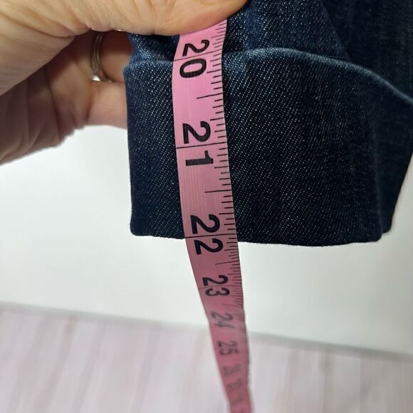 Joes Jeans Rendall Cuffed Capris Jeans - Picture 3 of 10